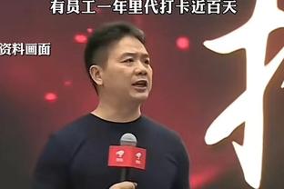 录了好几个充电宝！？圣诞大战最经典宣传片 甚至没有之一